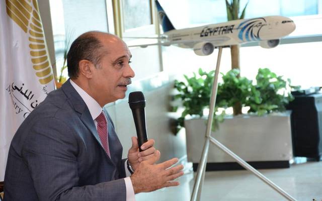 وزير الطيران المصري يبحث مع وفد أمريكي تطوير اتفاقية النقل الجوي