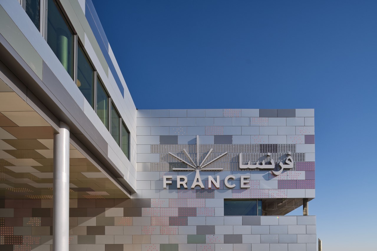 وزير خارجية فرنسا يعقد مؤتمراً عن بعُد للشكف عن تفاصيل مشاركة فرنسا في “إكسبو 2020 دبي”