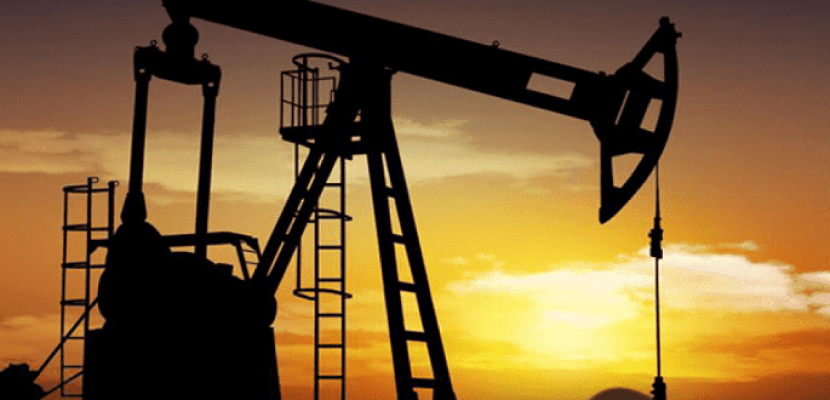 النفط يُسجل أعلى سعر تسوية منذ بداية ديسمبر