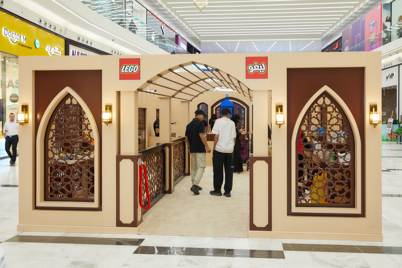 LEGO® الشرق الأوسط تقدّم في السعودية سوقًا عربية مصنوعة بالكامل من مكعبات LEGO