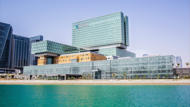 كليفلاند كلينك أبوظبي يوسّع قدرات التجارب السريرية البحثية في دولة الإمارات