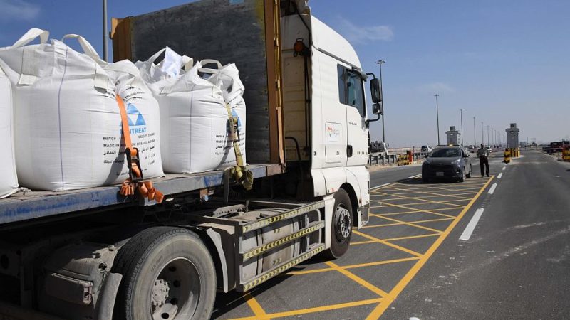 السعودية| إطلاق منصة “فسح” لحجز مواعيد دخول الشاحنات بمنفذ جسر الملك فهد