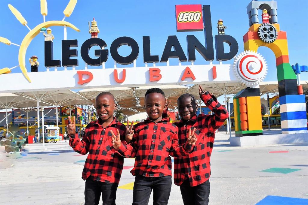 منتجع ليجولاند دبي يحتفل باليوم العالمي للطفل  مع أطفال”ماساكا كيدز أفريكانا” بالتعاون مع القرية العالمية